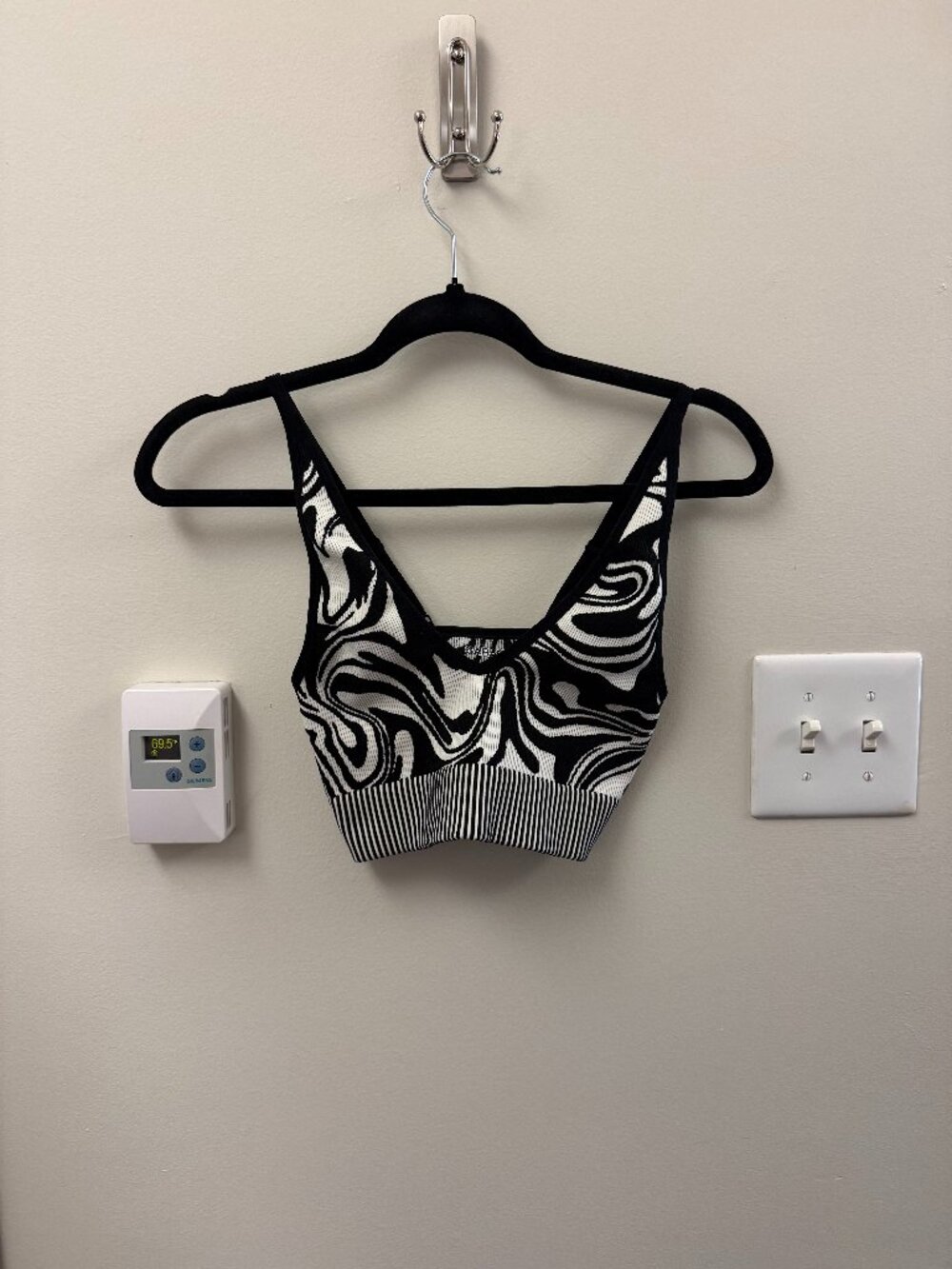 garage black and white patterned top